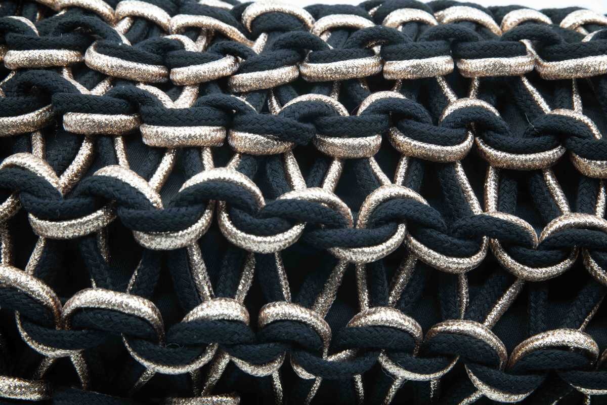 Sac isoire noir et doré