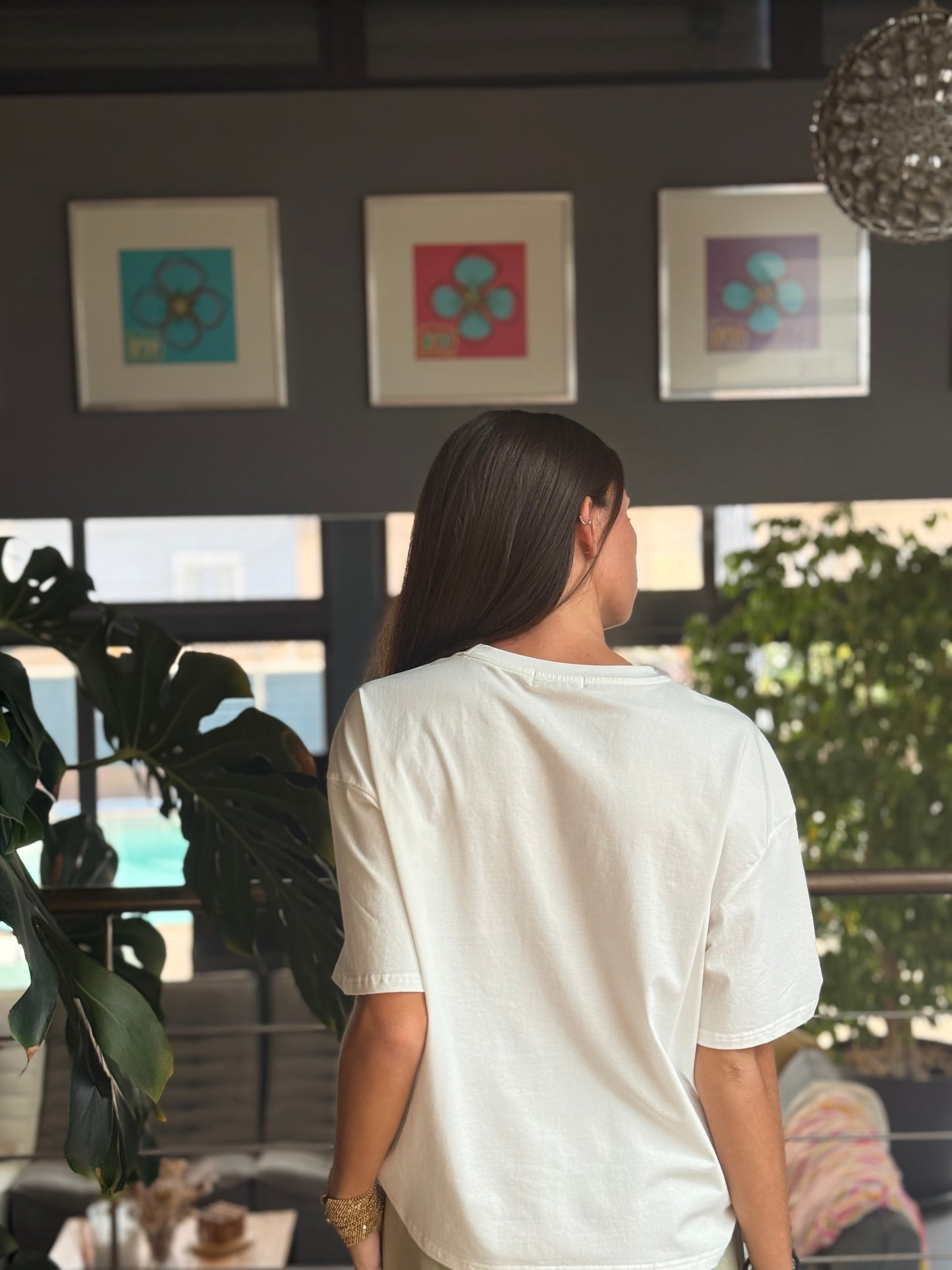 T-shirt oversize brodé – L’indispensable du moment