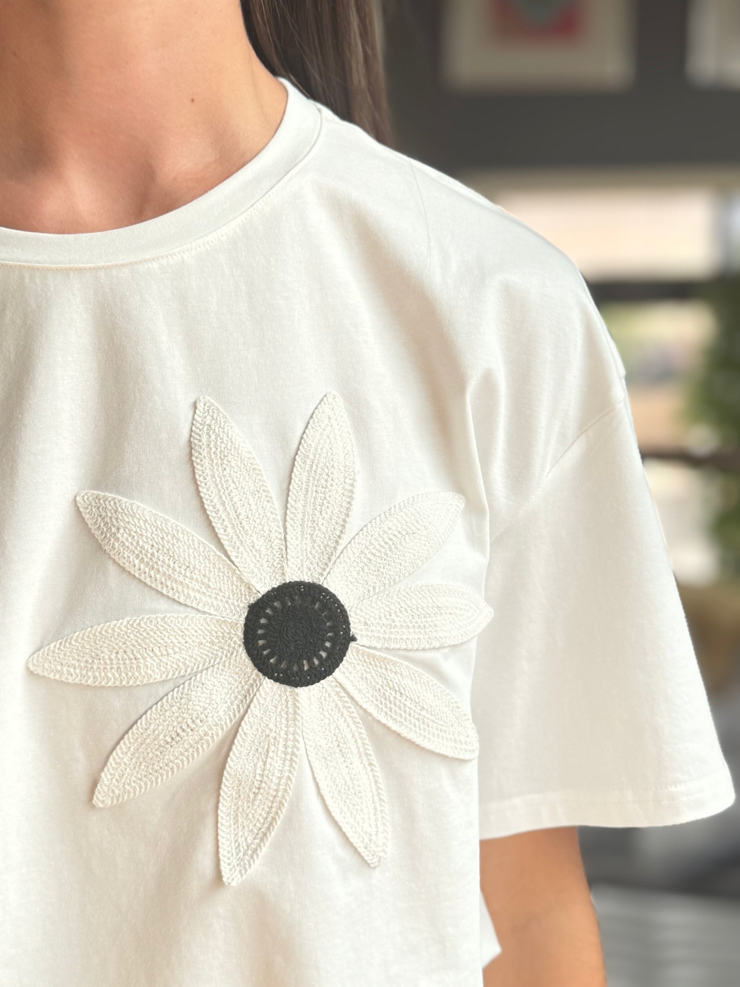 T-shirt oversize brodé – L’indispensable du moment