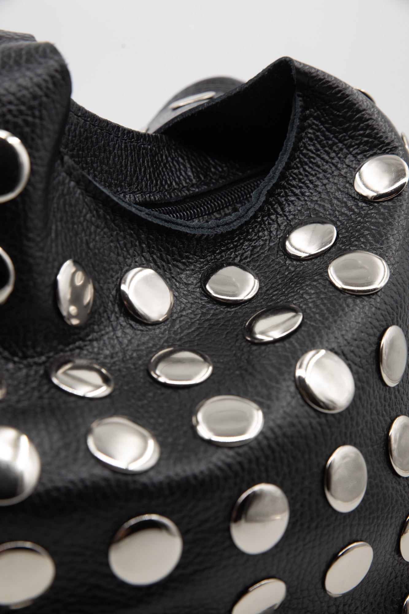 Sac seau le Soho noir