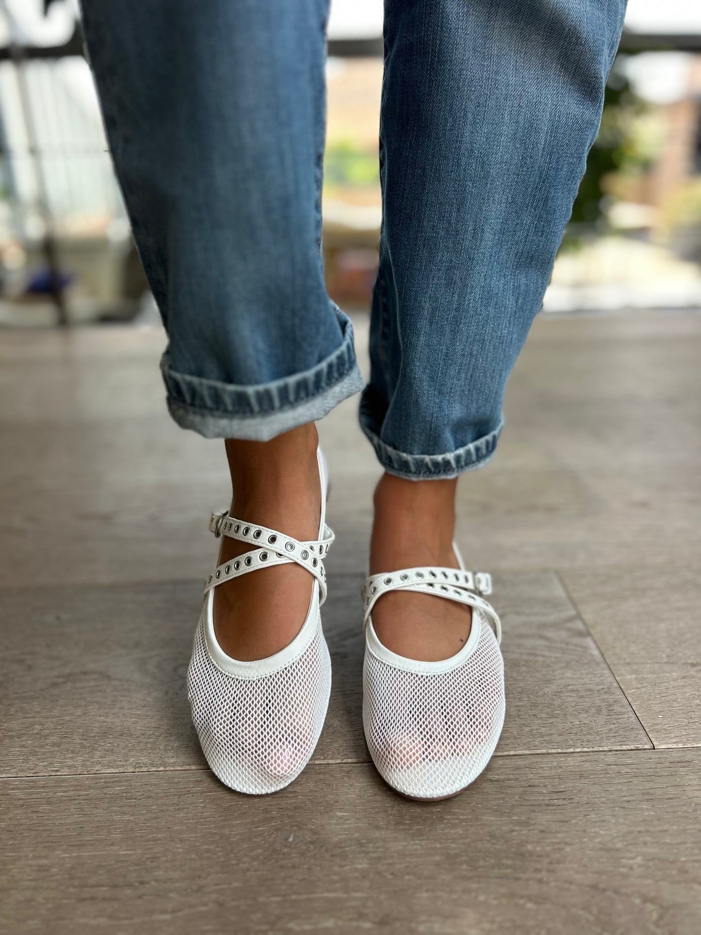 Ballerines blanches ajourées