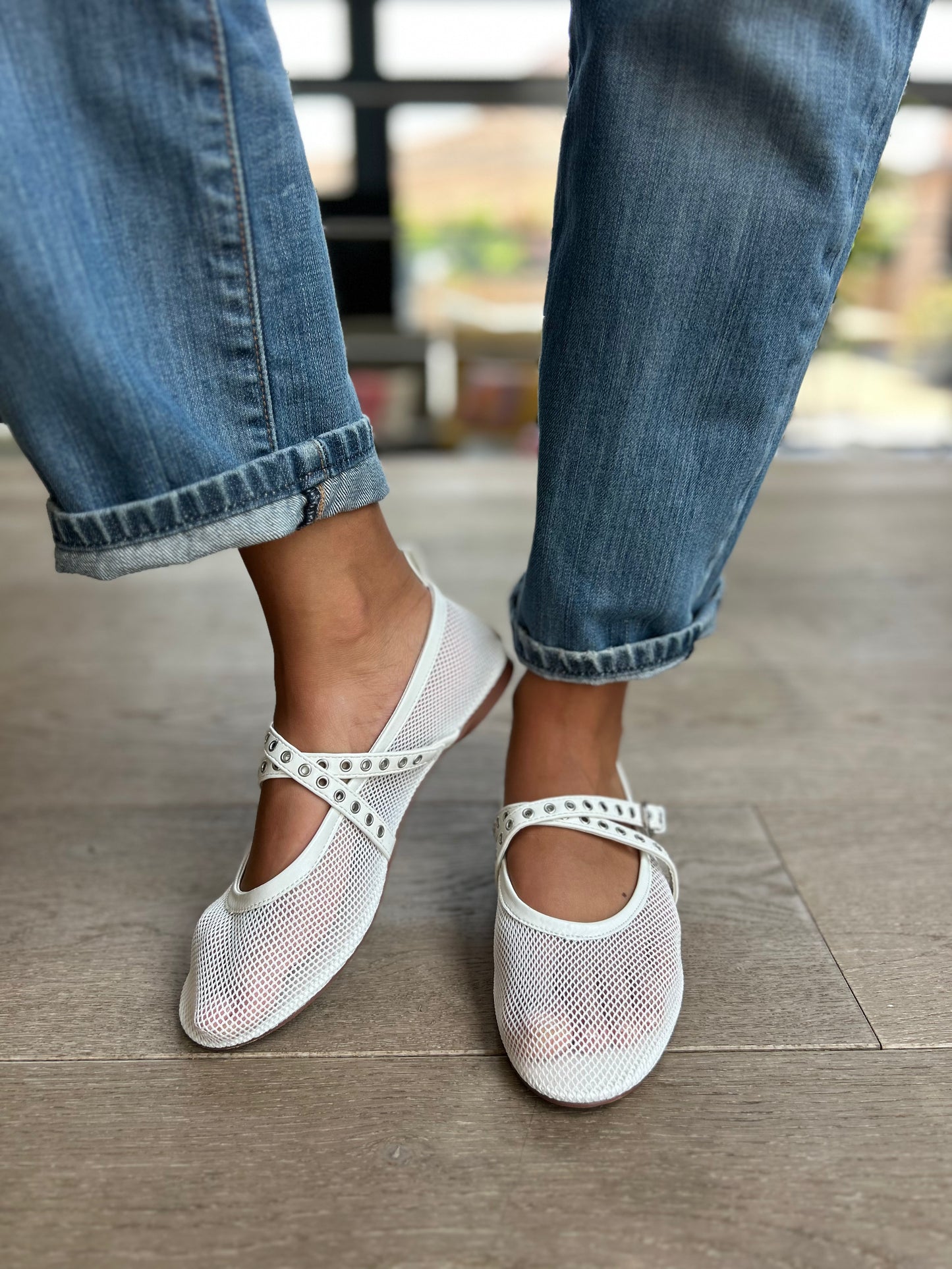 Ballerines blanches ajourées