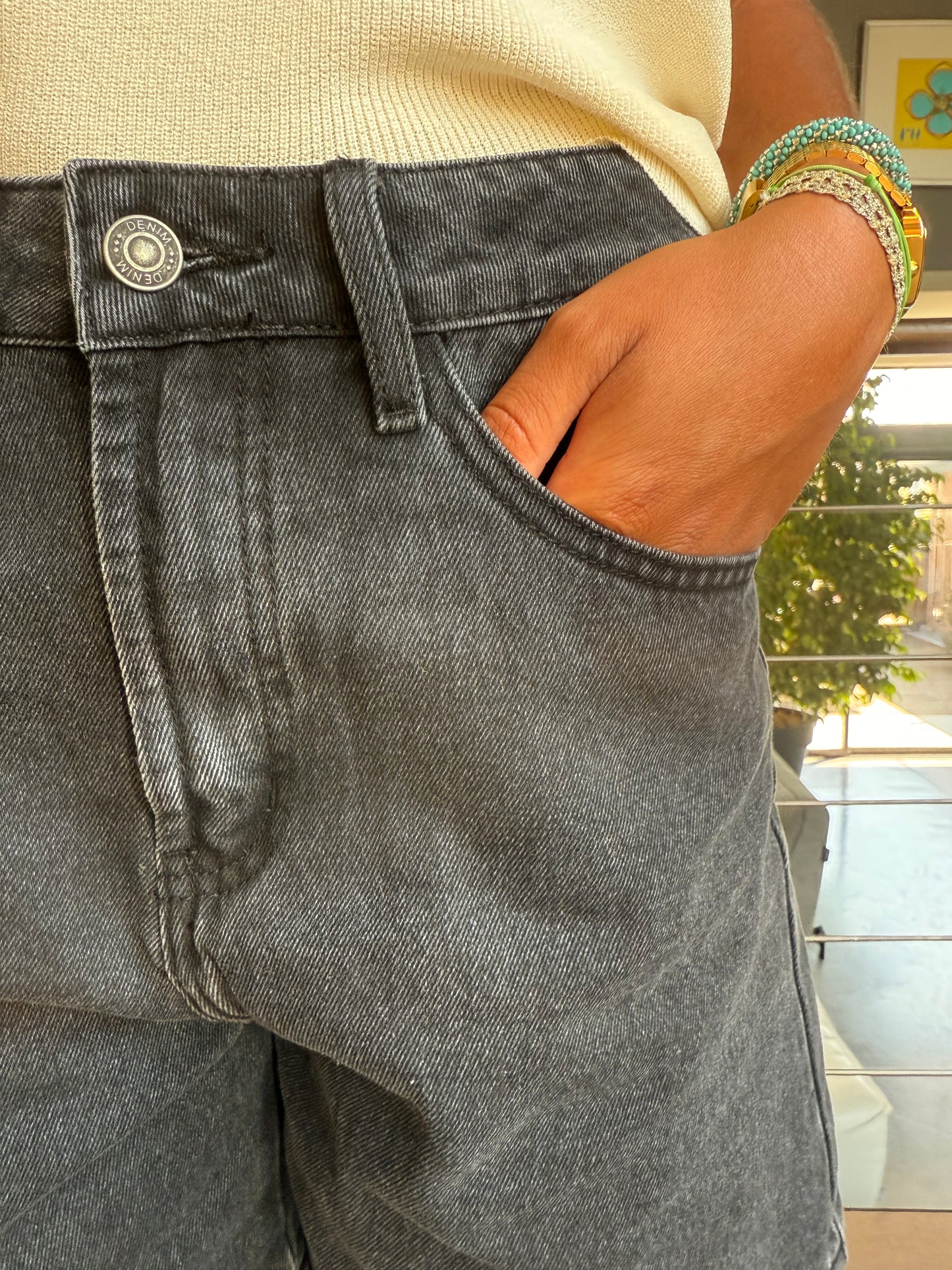Short en jean noir
