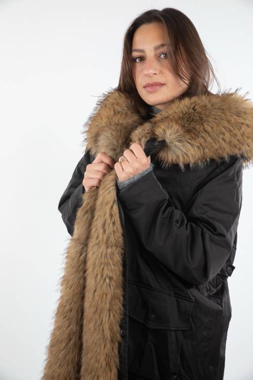 Manteau fourrure noir opale