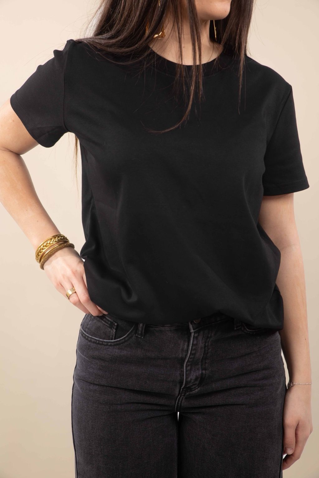 T.shirt noir l’essentiel