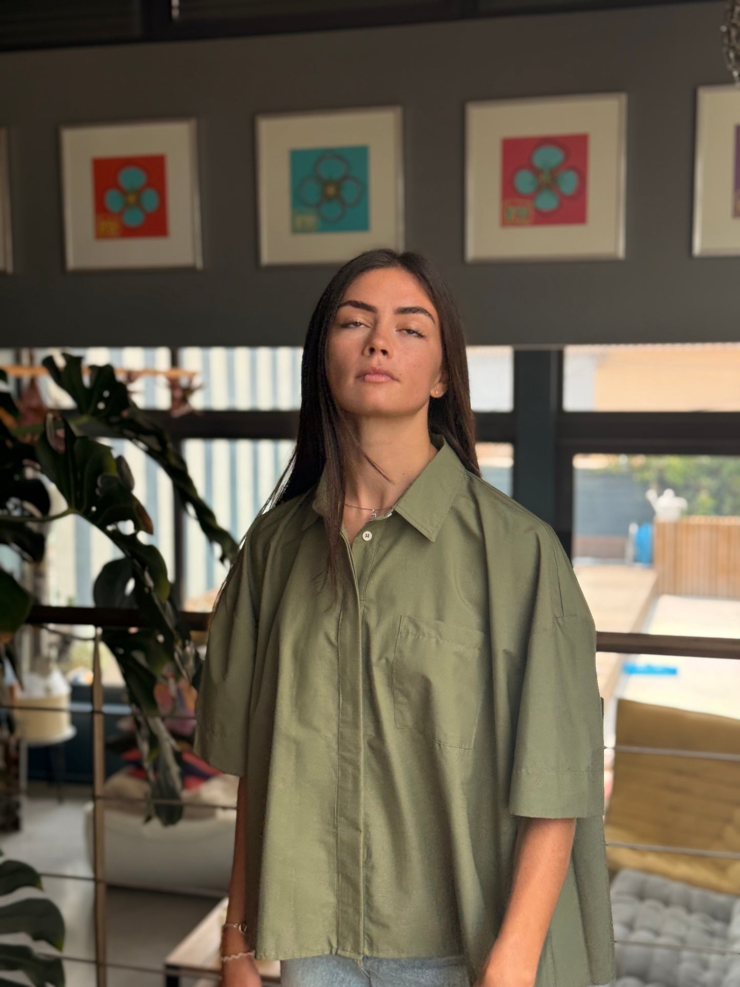 Chemise plissée – dos structuré et silhouette fluide